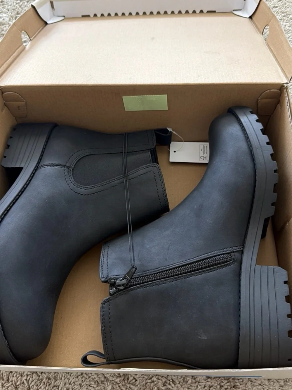 Buffalo David Bitton Black Women's Lug Sole Chelsea Booties